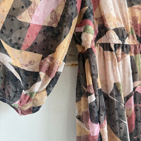 Torrid‎ Dress Mini Clip Dot Front Keyhole Geometric Print 2X Size 2 Long Sleeve - Picture 4 of 7